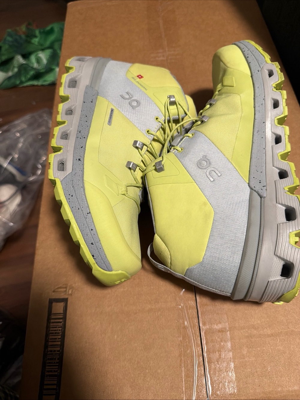 Sz 8.5 On Running Cloudtrax Waterproof Women's Hiking Boot Outdoor Glacier/Zest